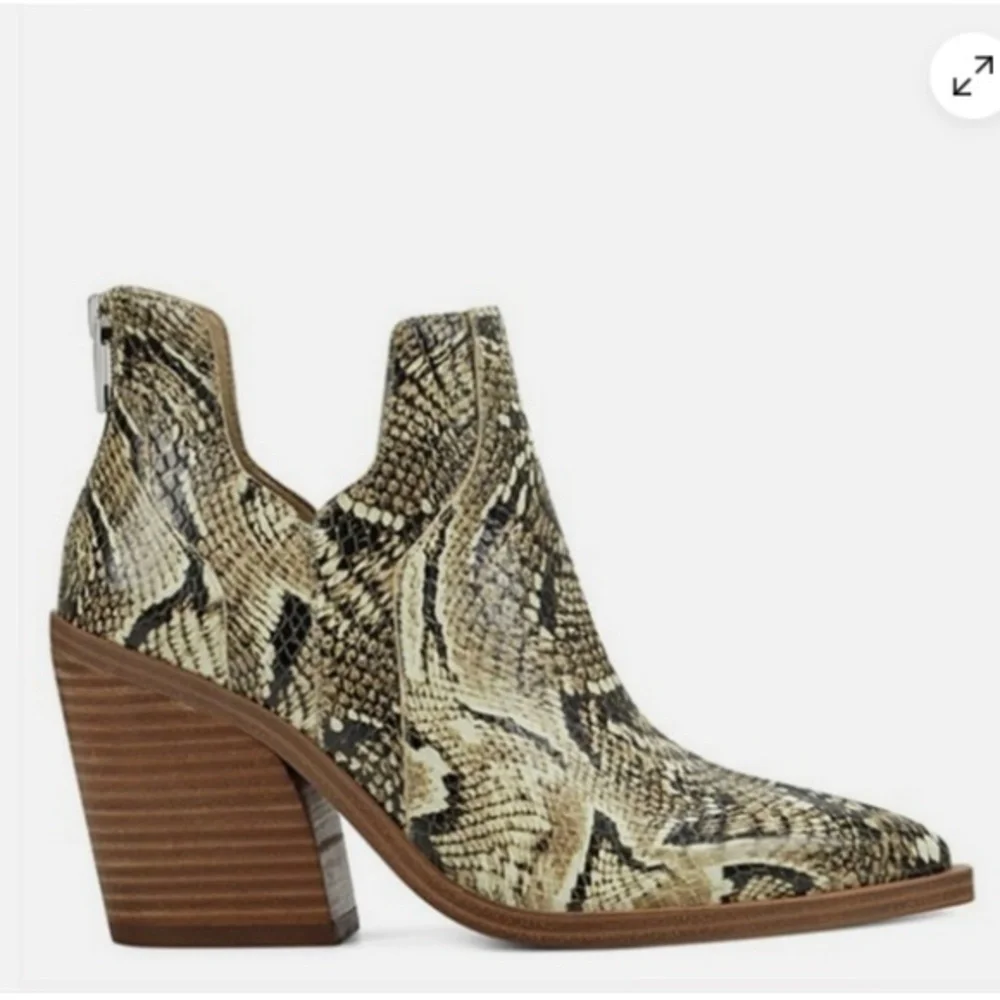 Vince Camuto Gannilla Western Python Snakeskin Leather Cutout Ankle Boots 7.5
